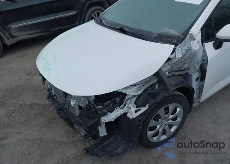 2022 Toyota Corolla Le z USA, uszkodzony, nr VIN 5YFEPMAE2NP304916